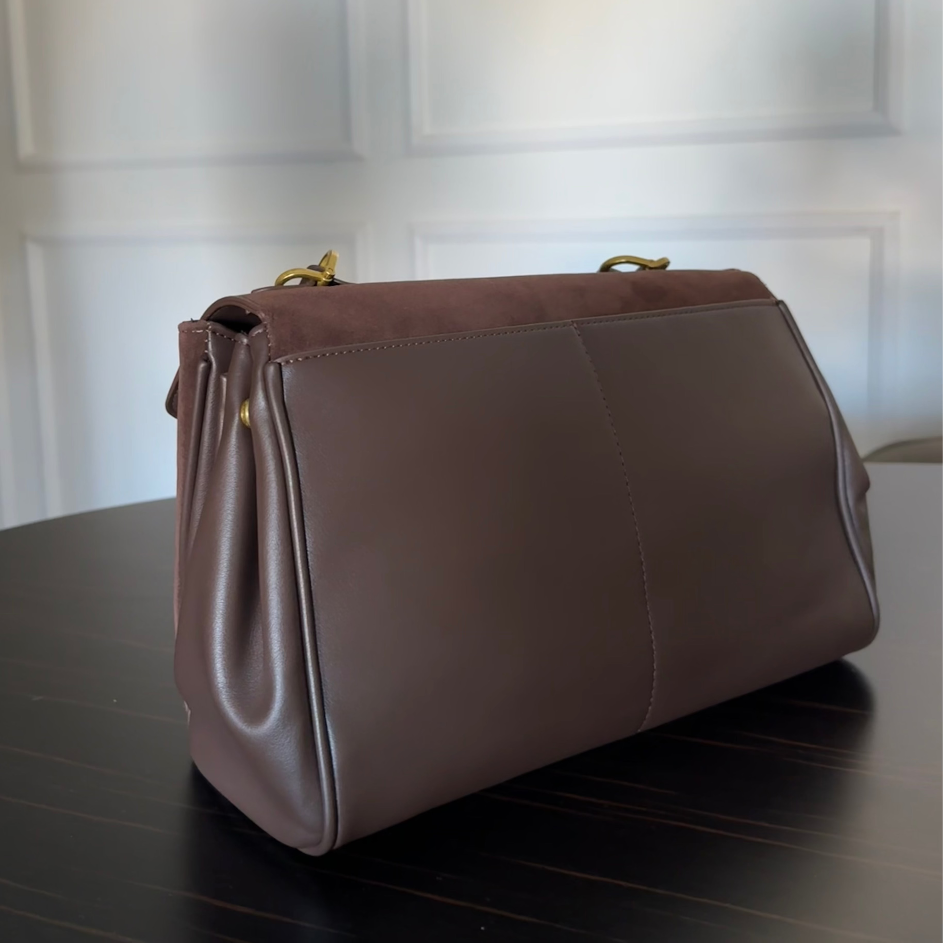 ARIA | Genuine Leather