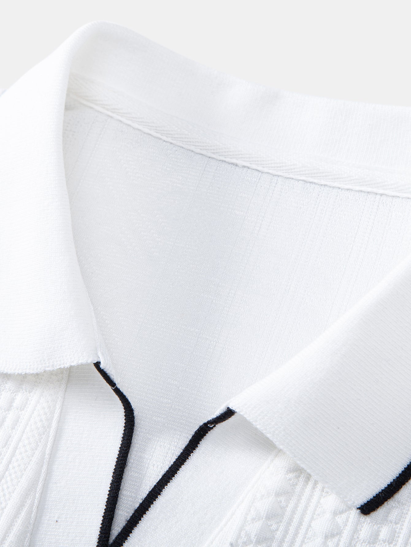Geometric Jacquard V Neck Polo & Slim Fit Tapered Trousers